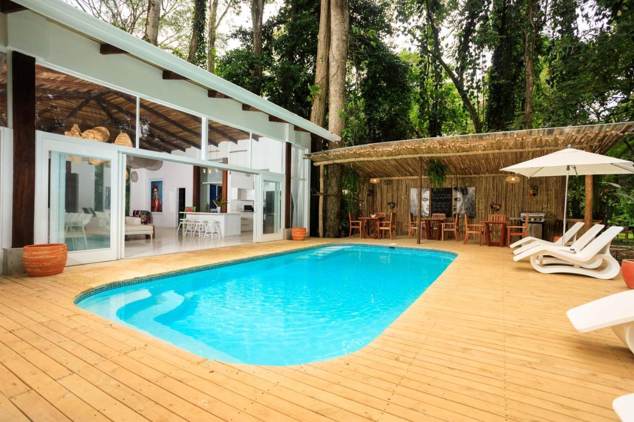 Gigi Brown Villa Frida Beachfront Puerto Viejo de Talamanca Екстер'єр фото