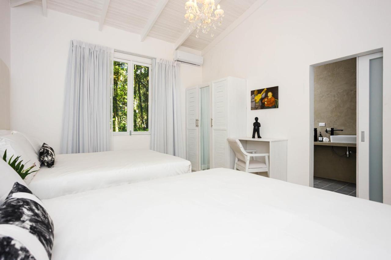 Gigi Brown Villa Frida Beachfront Puerto Viejo de Talamanca Екстер'єр фото